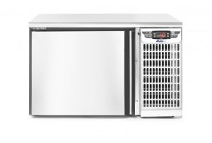 Blast Chiller 3x GN 2/3, 230V / 550W, 660 x 640 x (h) 420mm.