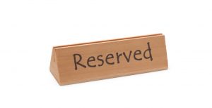 Reservationsskylt "reserved", trä, 152 x 44 x (h) 44mm.