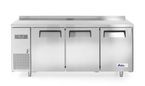 Arbetsbänk/kyl med tre dörr "Kitchen Line", 390l, 230V / 270W, 1800 x 600 x (h) 850mm.