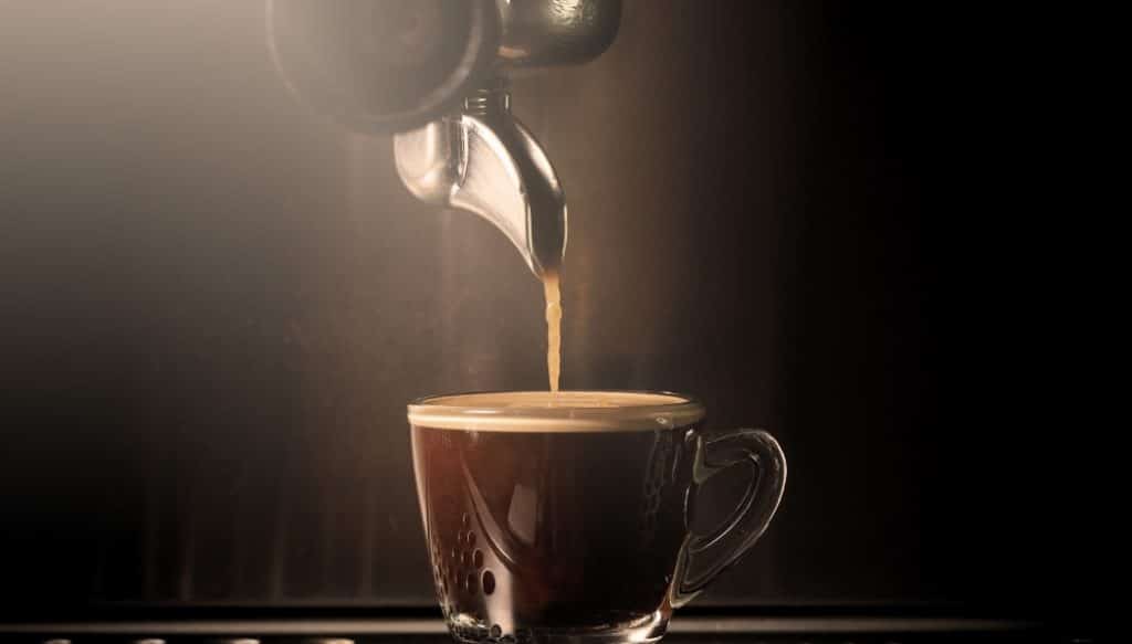 Espresso i glas