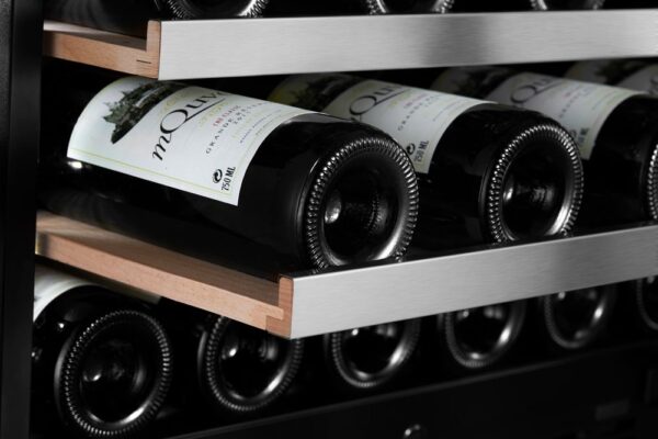 mQuvée Inbyggbar vinkyl - WineCave Exclusive 700 60D - Push-Pull Svart - 45 flaskor - Bild 6
