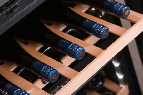 mQuvée Integrerbar vinkyl - WineKeeper 49D Rostfritt stål - 50 flaskor - Bild 3