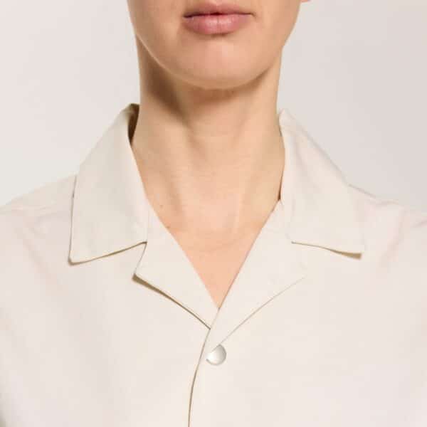 CAMP COLLAR JACKET – TAN_front_collar