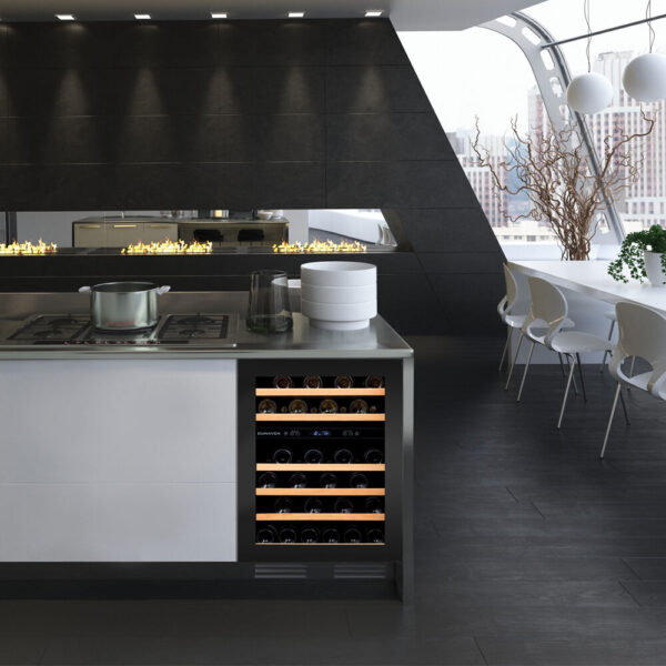 Dunavox Flow-46H vinkyl integrerad under köksbänk i ett modernt designkök.